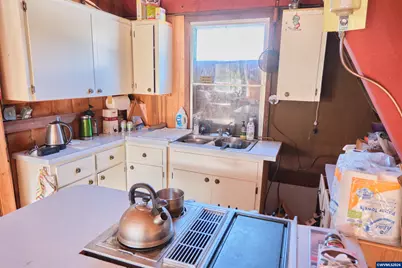 27605 Big Lake Rd, Sisters, OR 97759 - Photo 11