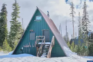 27605 Big Lake Rd, Sisters, OR 97759 - Photo 23