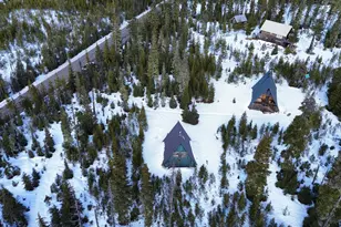 27605 Big Lake Rd, Sisters, OR 97759 - Photo 29