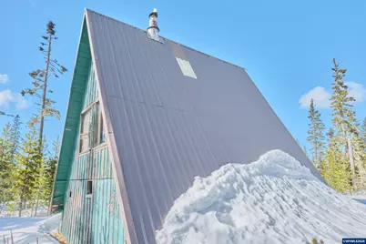 27605 Big Lake Rd, Sisters, OR 97759 - Photo 21