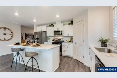 113 Greencrest St NE, Salem, OR 97301 - Photo 11