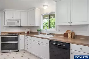 405 Fir Knoll Ln NE, Salem, OR 97317 - Photo 13