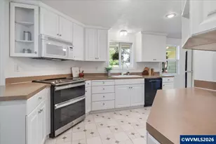 405 Fir Knoll Ln NE, Salem, OR 97317 - Photo 11