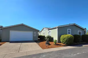 613 Royalty Cir NE, Salem, OR 97301 - Photo 5