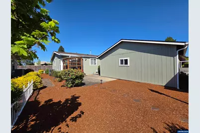 613 Royalty Cir NE, Salem, OR 97301 - Photo 7