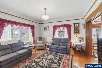 504 Washburn St, Brownsville, OR 97327 - Photo 13