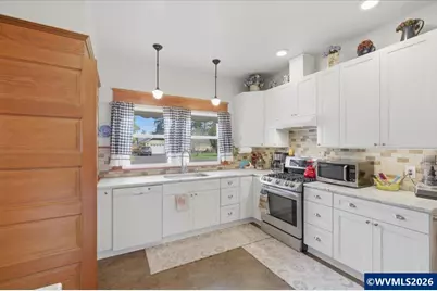 504 Washburn St, Brownsville, OR 97327 - Photo 23