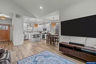 454 SW Rose Ave, Dallas, OR 97338 - Photo 17