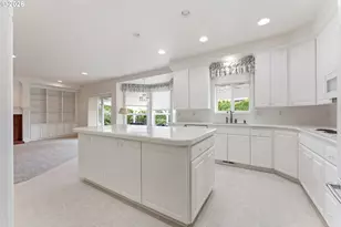 1702 NW Troon Ct, McMinnville, OR 97128 - Photo 17