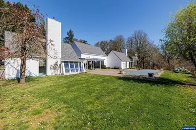 3251 SW Redmond Hill Rd, McMinnville, OR 97128 - Photo 5