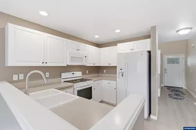 3191 SE Sternwheeler Dr, Corvallis, OR 97333 - Photo 9