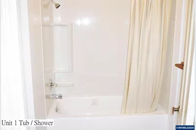 700 S Water St, Silverton, OR 97381 - Photo 9