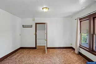 700 S Water St, Silverton, OR 97381 - Photo 25