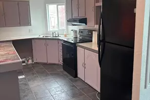 1400 Candlelight Dr, Eugene, OR 97402 - Photo 11