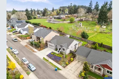 1022 Emmett Lp, Silverton, OR 97381 - Photo 33