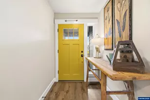 1022 Emmett Lp, Silverton, OR 97381 - Photo 5