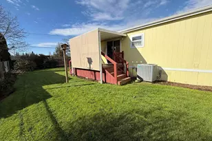 208 Bellevue Dr SE, Aumsville, OR 97325 - Photo 11