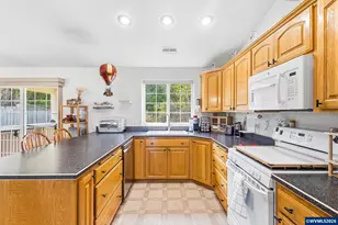 2825 Fir Ct, Sweet Home, OR 97386 - Photo 11