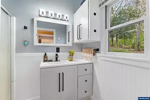 6832 Macleay Rd SE, Salem, OR 97317 - Photo 19