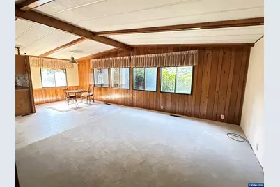 4318 Essex St SE, Salem, OR 97317 - Photo 5