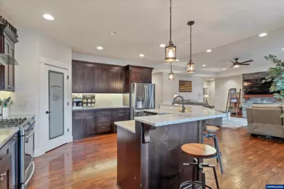 1465 SE Greening Dr, Dallas, OR 97338 - Photo 23