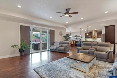 1465 SE Greening Dr, Dallas, OR 97338 - Photo 11