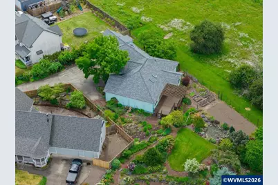 1280 NW Jordan Dr, Albany, OR 97321 - Photo 9