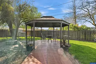 1932 NW Garryanna Pl, Corvallis, OR 97330 - Photo 31