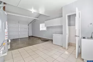 1932 NW Garryanna Pl, Corvallis, OR 97330 - Photo 27