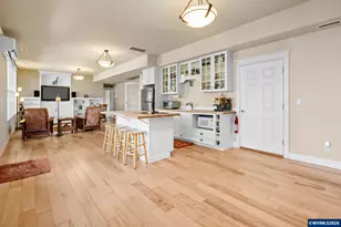 7175 NW Oak Creek Dr, Corvallis, OR 97330 - Photo 17