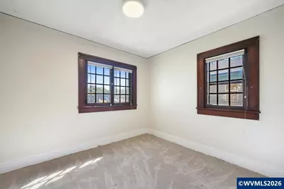 328 NW Kings Bl, Corvallis, OR 97330 - Photo 11