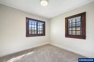 328 NW Kings Bl, Corvallis, OR 97330 - Photo 11