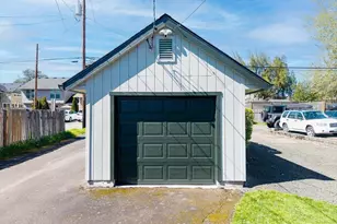 328 NW Kings Bl, Corvallis, OR 97330 - Photo 29