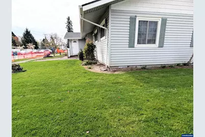 1930-1936 NW Division St, Corvallis, OR 97330 - Photo 3