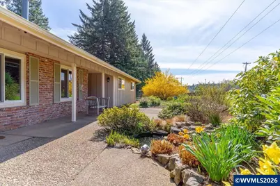 4466 Viewcrest Rd S, Salem, OR 97302 - Photo 13
