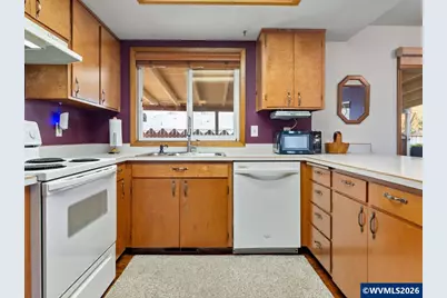 2440 Railroad Ct SE, Albany, OR 97322 - Photo 11