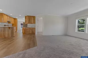 365 Mountain View Rd, Sweet Home, OR 97386 - Photo 7