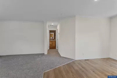 365 Mountain View Rd, Sweet Home, OR 97386 - Photo 17