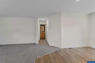 365 Mountain View Rd, Sweet Home, OR 97386 - Photo 17