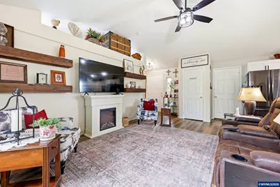 650 Weldon St, Stayton, OR 97383 - Photo 15