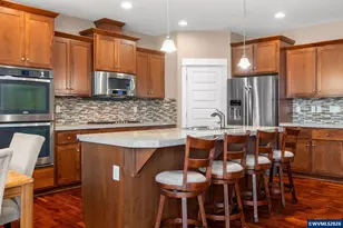 1481 N Fir St, Canby, OR 97013 - Photo 7