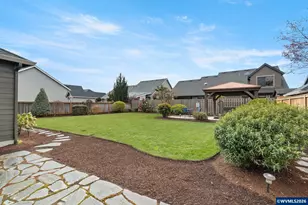 1481 N Fir St, Canby, OR 97013 - Photo 33