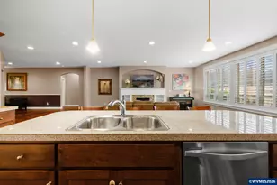 1481 N Fir St, Canby, OR 97013 - Photo 11