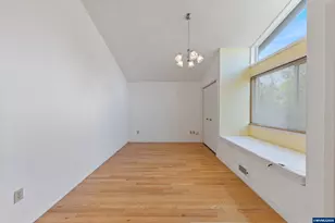 3418 Hidden Valley Dr NW, Salem, OR 97304 - Photo 15