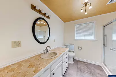 3418 Hidden Valley Dr NW, Salem, OR 97304 - Photo 17