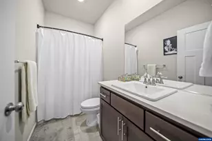 900 Marie St, Mount Angel, OR 97362 - Photo 15