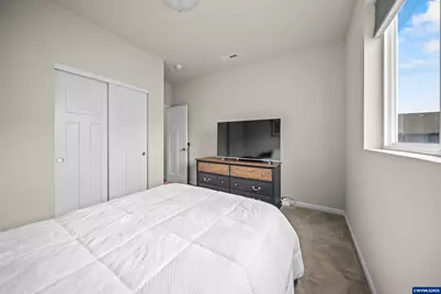 900 Marie St, Mount Angel, OR 97362 - Photo 11