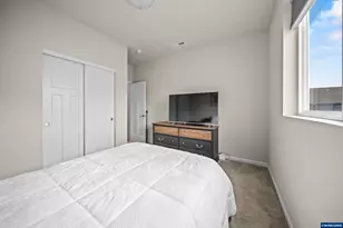 900 Marie St, Mount Angel, OR 97362 - Photo 11