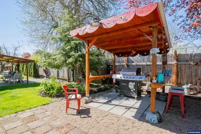 612 Kay Av, Brownsville, OR 97327 - Photo 29