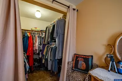 612 Kay Av, Brownsville, OR 97327 - Photo 19